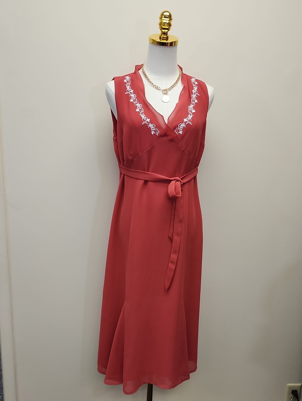 Emma James Coral Red Embroidered V-Neck Midi Dress Size 10 Petite